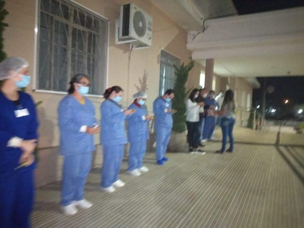 Grupo CLJ de Pinhal prestou  homenagem aos trabalhadores da Associação Hospitalar São José