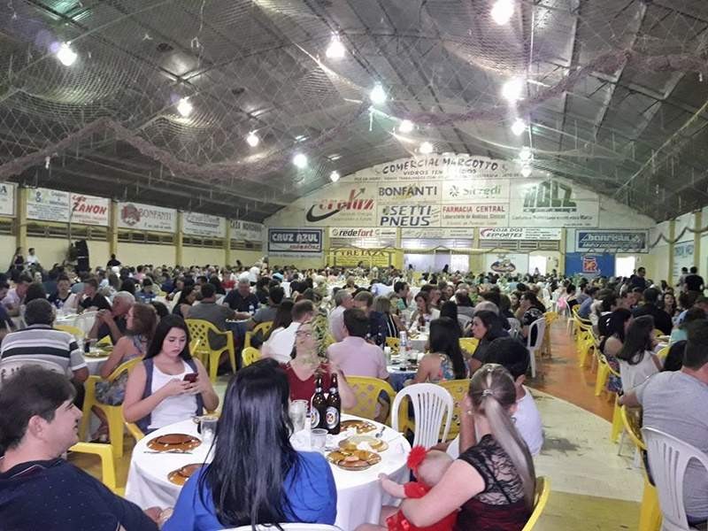 Jantar do Peixe é realizado em prol do Hospital São José